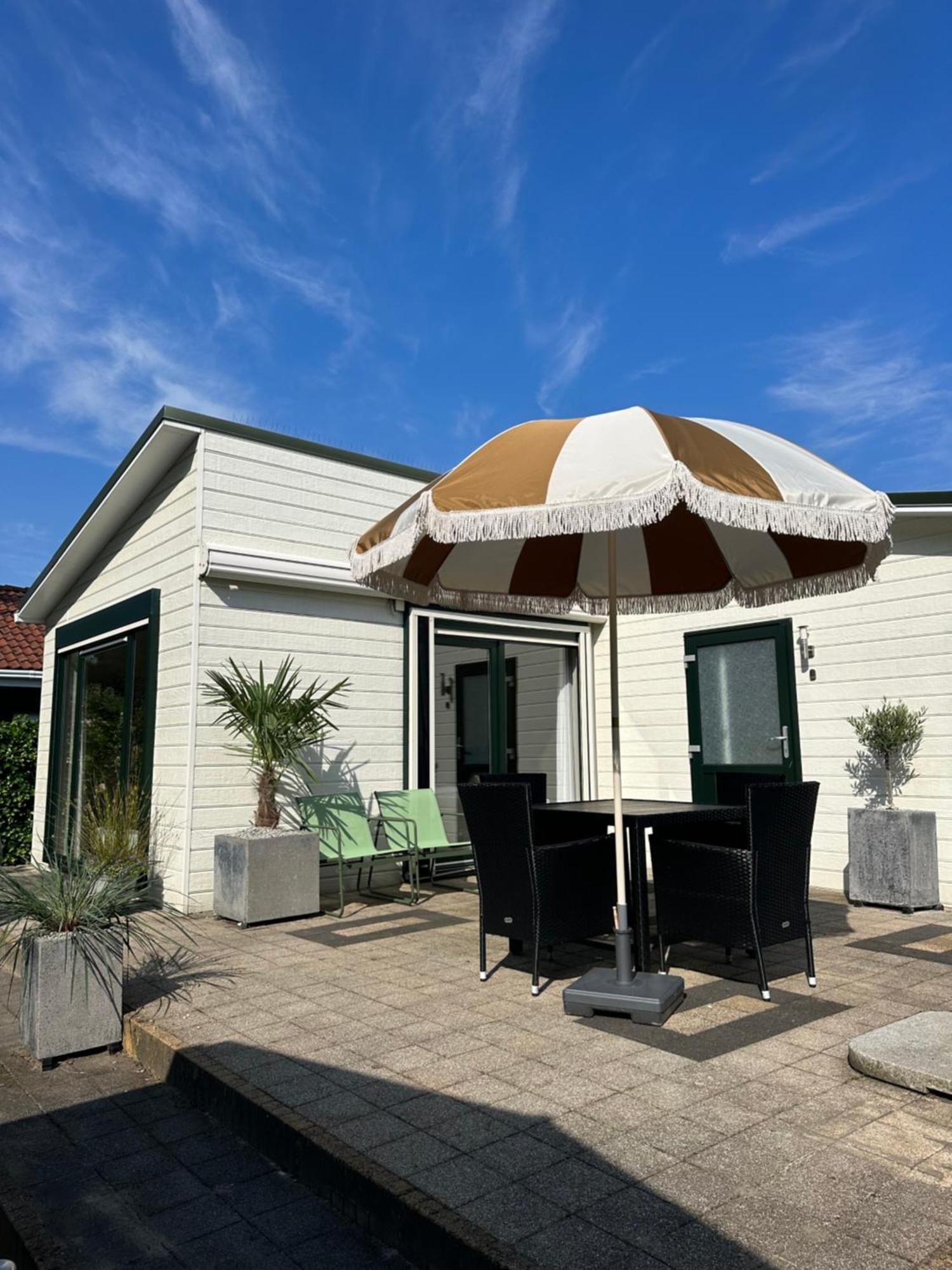 Vakantiewoning De Bosrand Aan Zee Sint Annaland Exterior photo