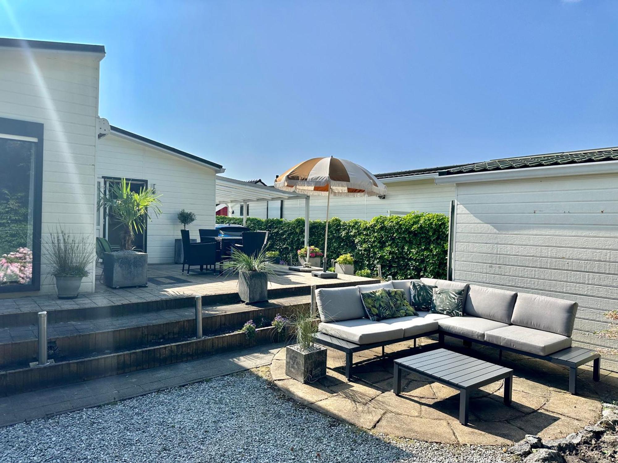 Vakantiewoning De Bosrand Aan Zee Sint Annaland Exterior photo